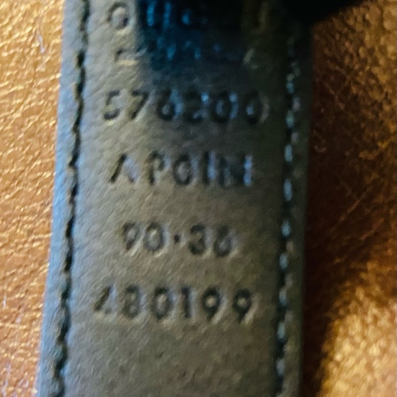 GUCCI Leather Belt w/Crystal G Buckle - Picture 8 of 8